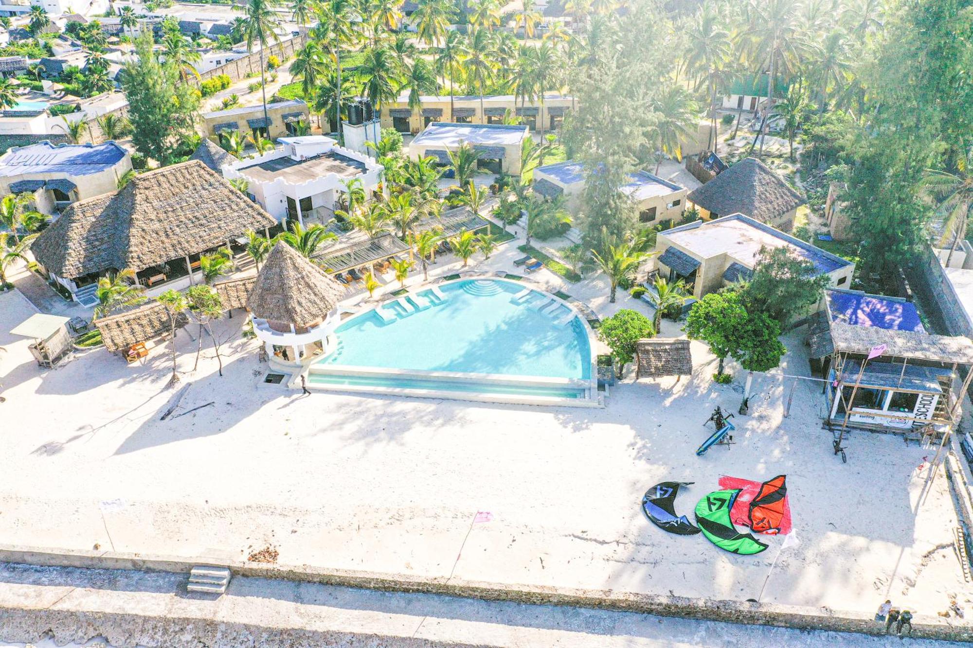 Jambo Beach Hotel Paje Exterior photo